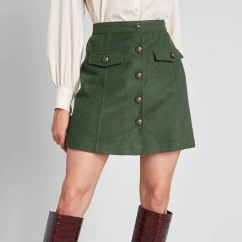Modcloth Army Green Best Kept Secret Mini Button Skirt. Size 4